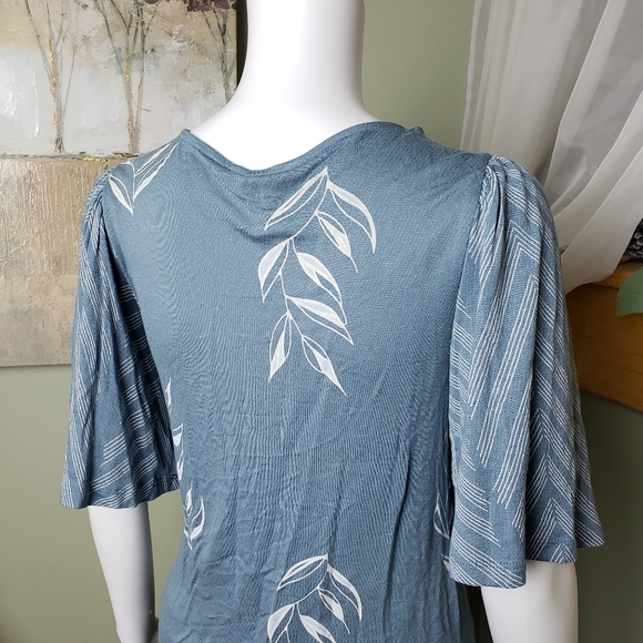 Lucky Brand Floral Wrap Top - Picture 12 of 16